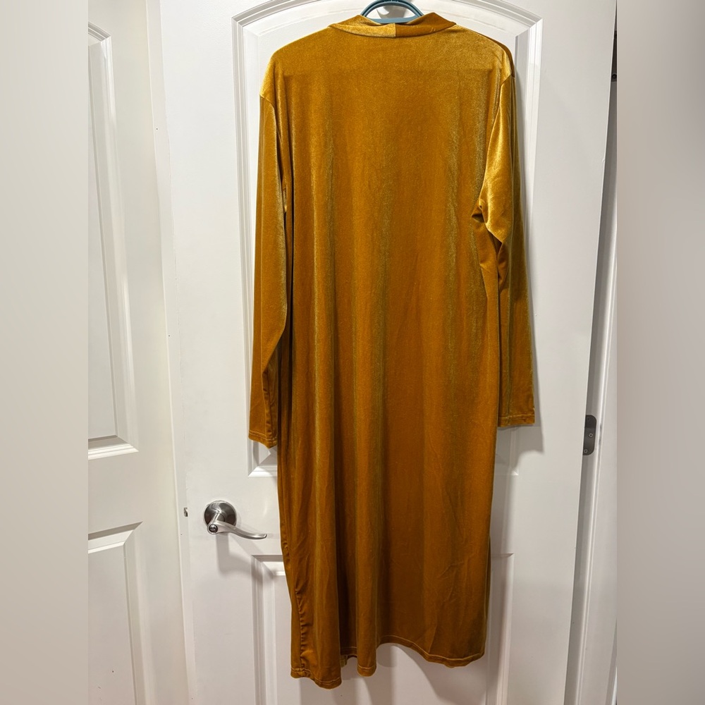 Velour Full Length Cardigan 1X - Picture 5 of 5